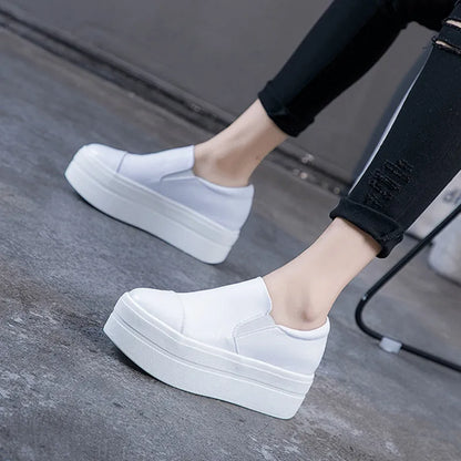 Women's Flats 2019 Spring Autumn Genuine Leather Shoes Woman Slip On Shoes Casual Thick Sole White/Black Platform Sneakers