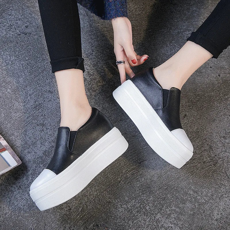 Women's Flats 2019 Spring Autumn Genuine Leather Shoes Woman Slip On Shoes Casual Thick Sole White/Black Platform Sneakers